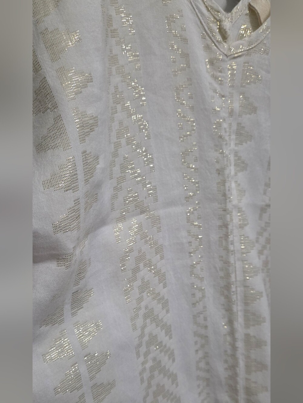 Elan cream textured slip with subtle metallic accents - Picture 4 of 10